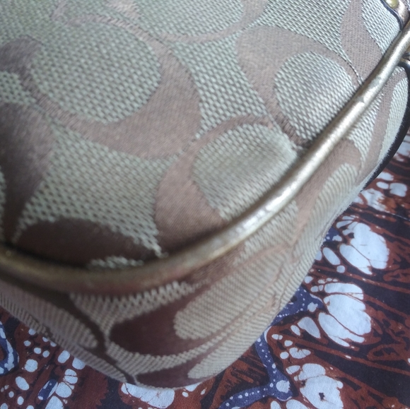 🛍️ Coach limited edition signature print shoulder bag - Picture 13 of 15